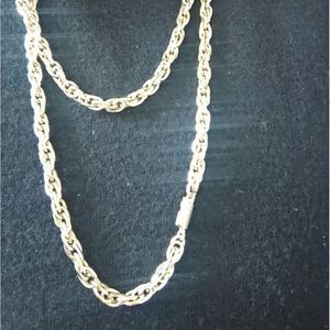 West Germany chainlink double layered necklace